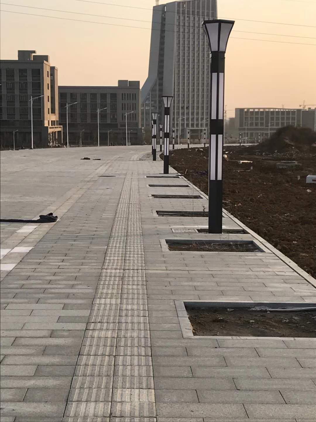 LED路燈、庭院燈、景觀燈_ led路燈價(jià)格